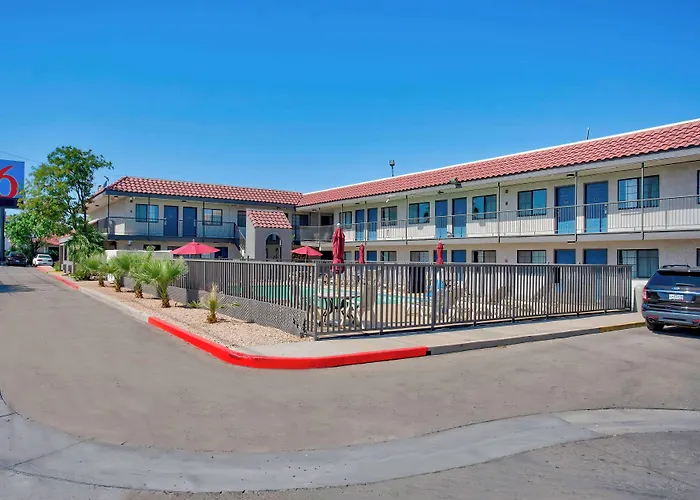 6-kingman, Az - Route 66 East Hotel